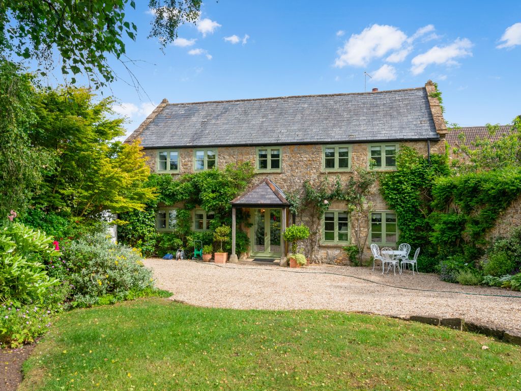 3 bed detached house for sale in High Street, Hinton St.