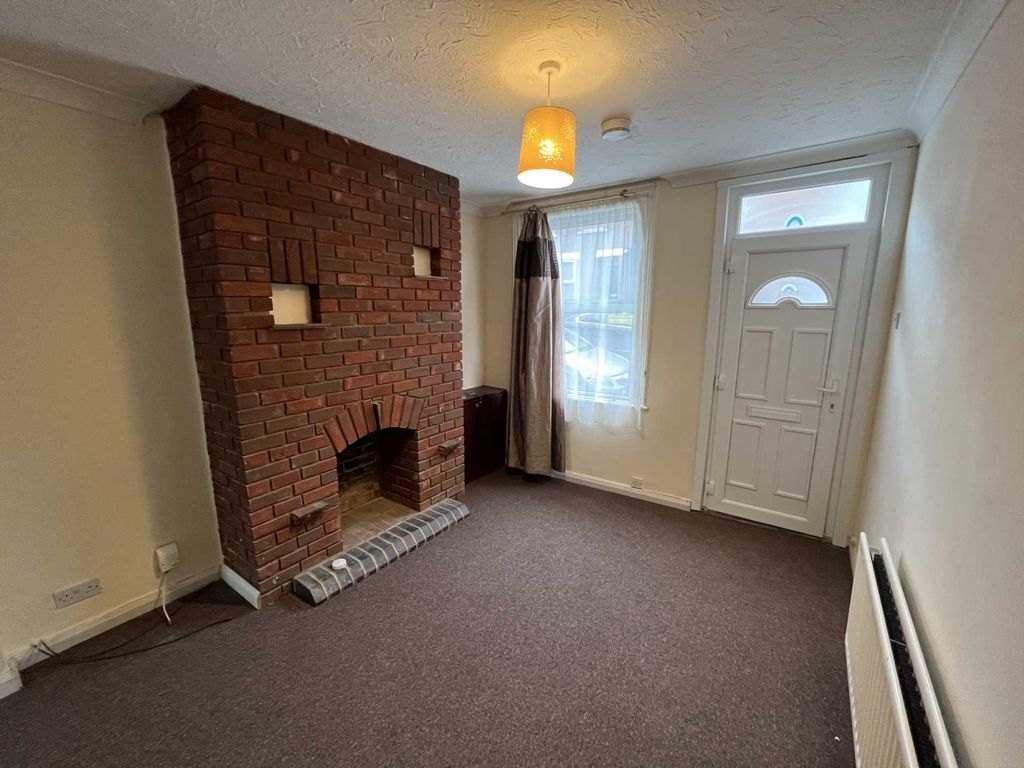 2 bed terraced house to rent in Cowper St, Luton LU1 Zoopla