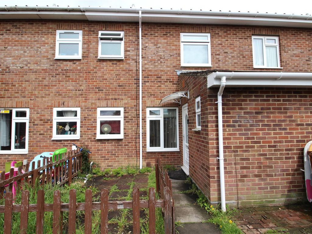 3 bed terraced house for sale in Galahad Close, Andover, Hampshire SP10