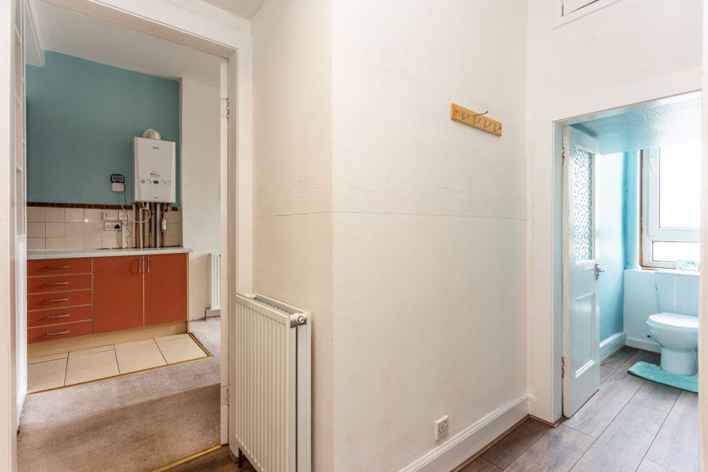 1 bed flat for sale in Yeaman Place, Edinburgh EH11, £155,000 Zoopla