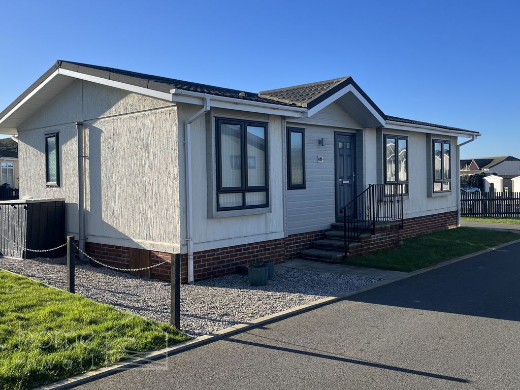 2 bed detached bungalow for sale in Pedna Carne Park, Higher Fraddon