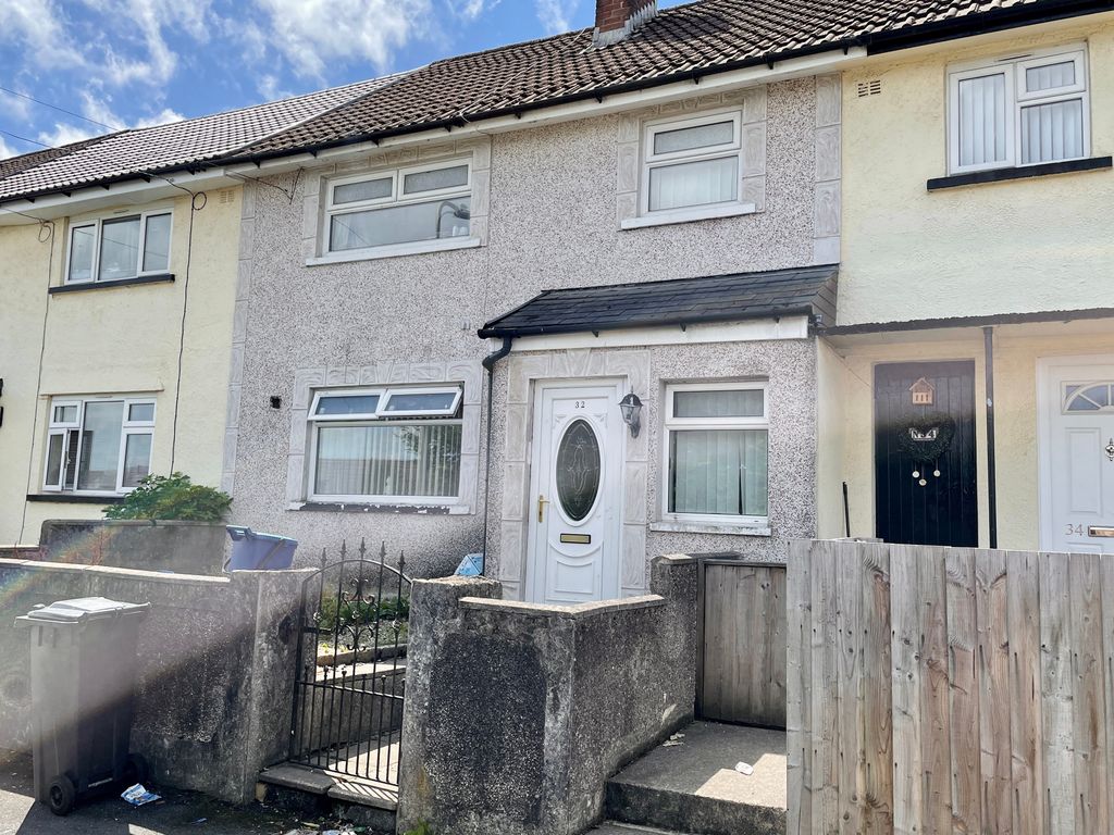 4 bed terraced house for sale in Heol Brynchan, Gelli Deg Estate