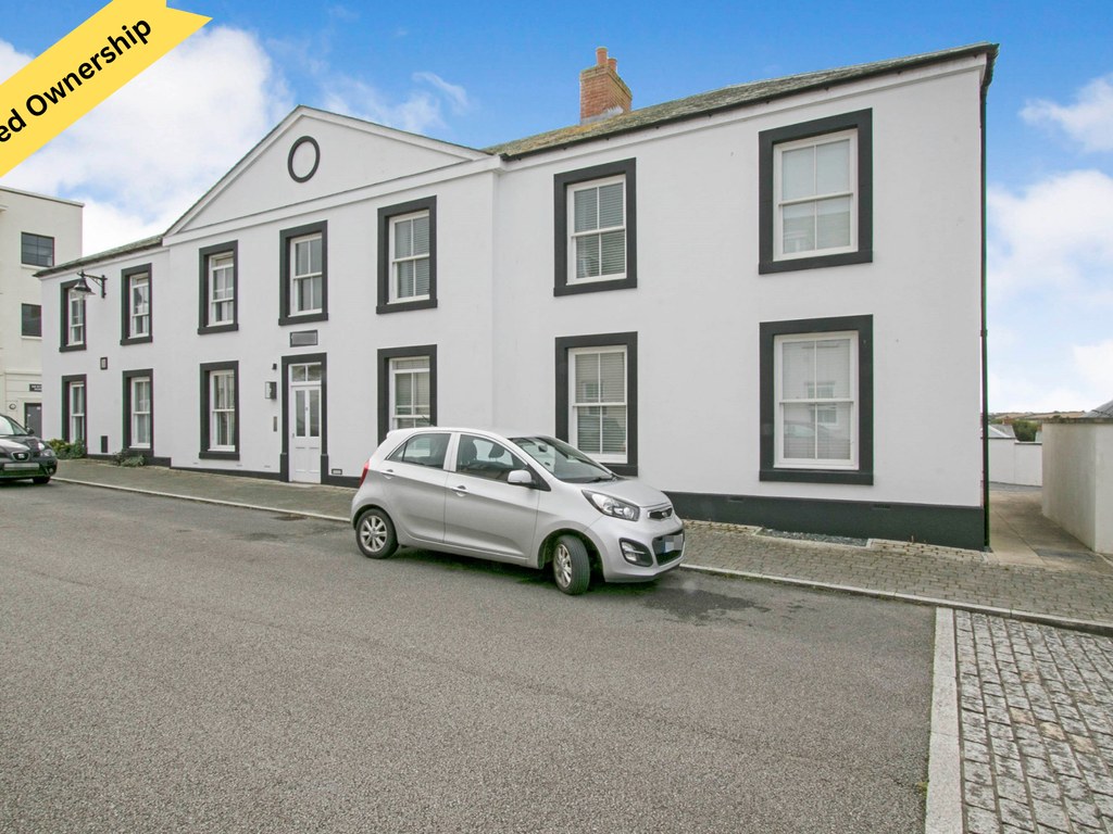 2 bed flat for sale in Constantine House, Tregunnel Hill TR7, £70,000