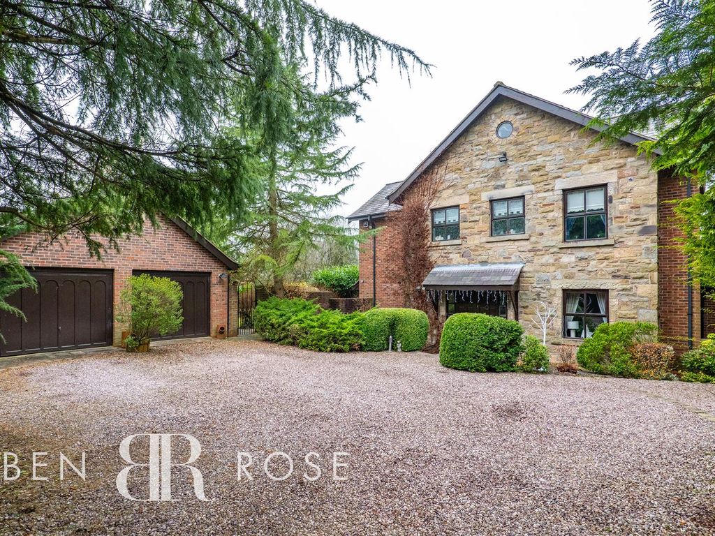 5 bed detached house for sale in Millwood Close, Withnell, Chorley PR6