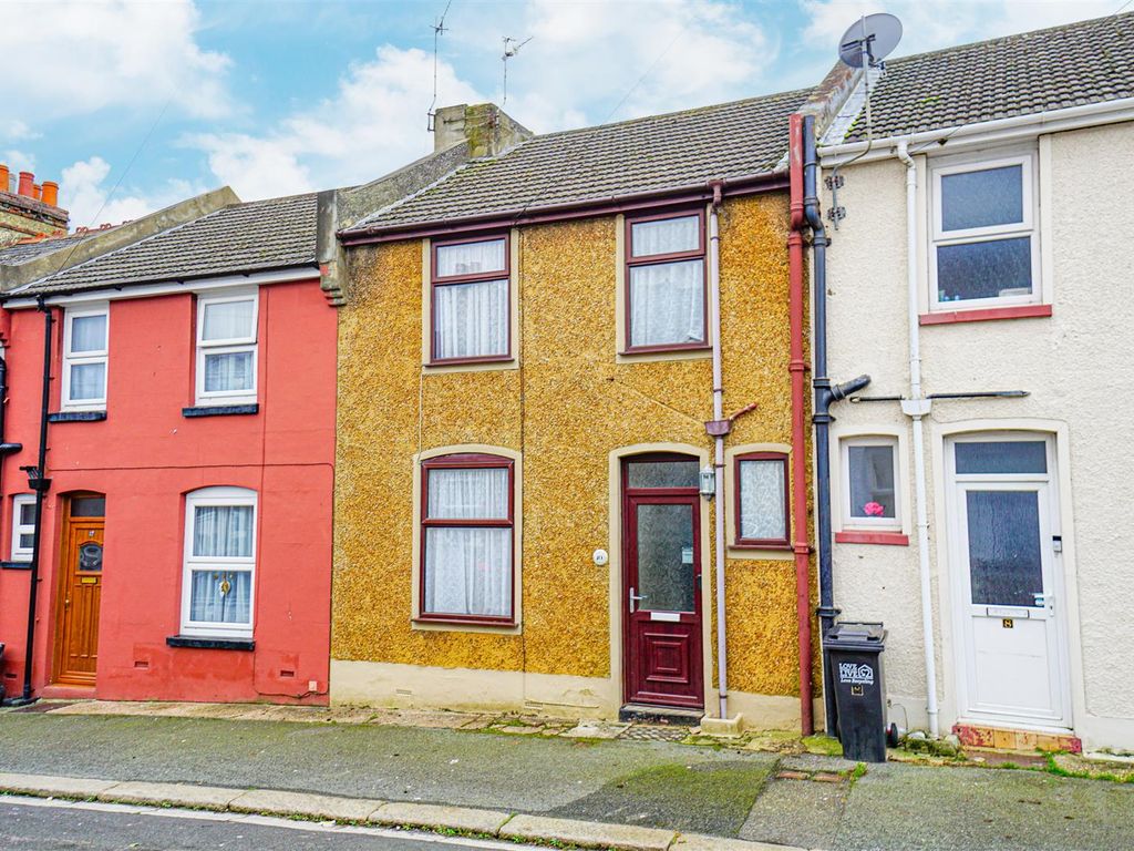 3 bed terraced house for sale in Hardwicke Road, Hastings TN34, £