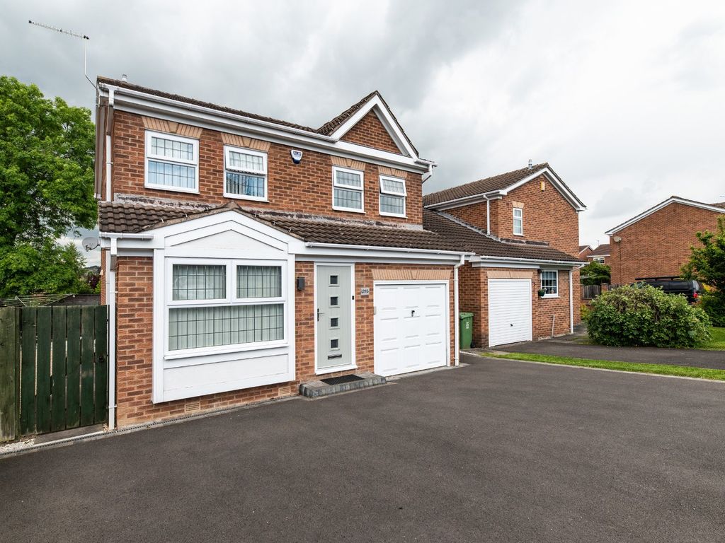 4 bed detached house for sale in John O'gaunts Way, Belper, Derbyshire