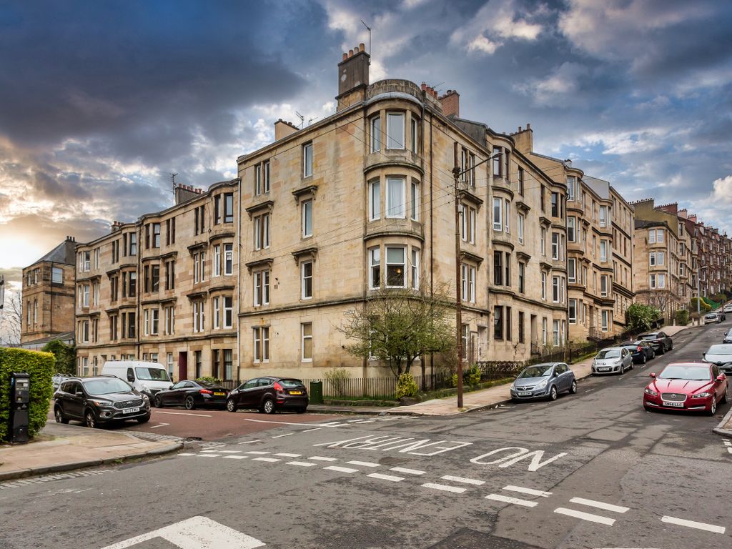2 bed flat for sale in Gardner Street, Glasgow G11, £265,000 Zoopla