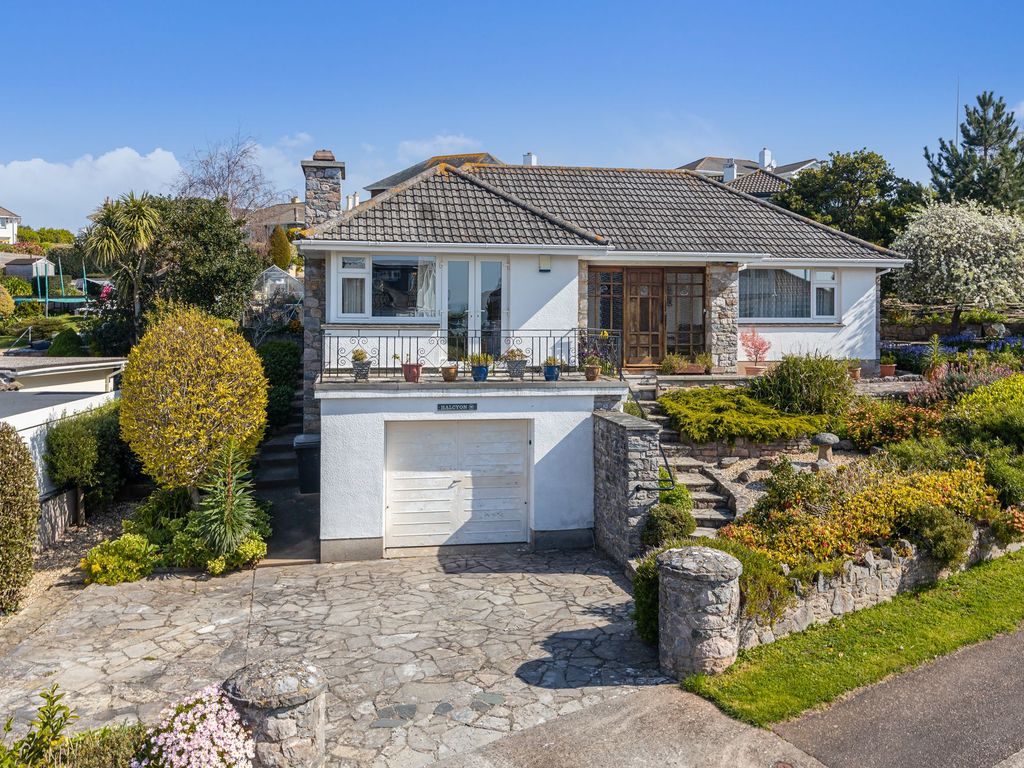 2 bed detached bungalow for sale in Rock End Avenue, Torquay TQ1 Zoopla