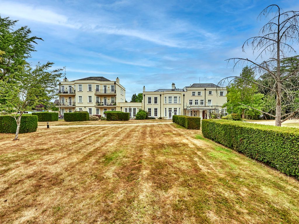 2 bed flat to rent in Highfield Hall, Highfield Lane, Tyttenhanger, St