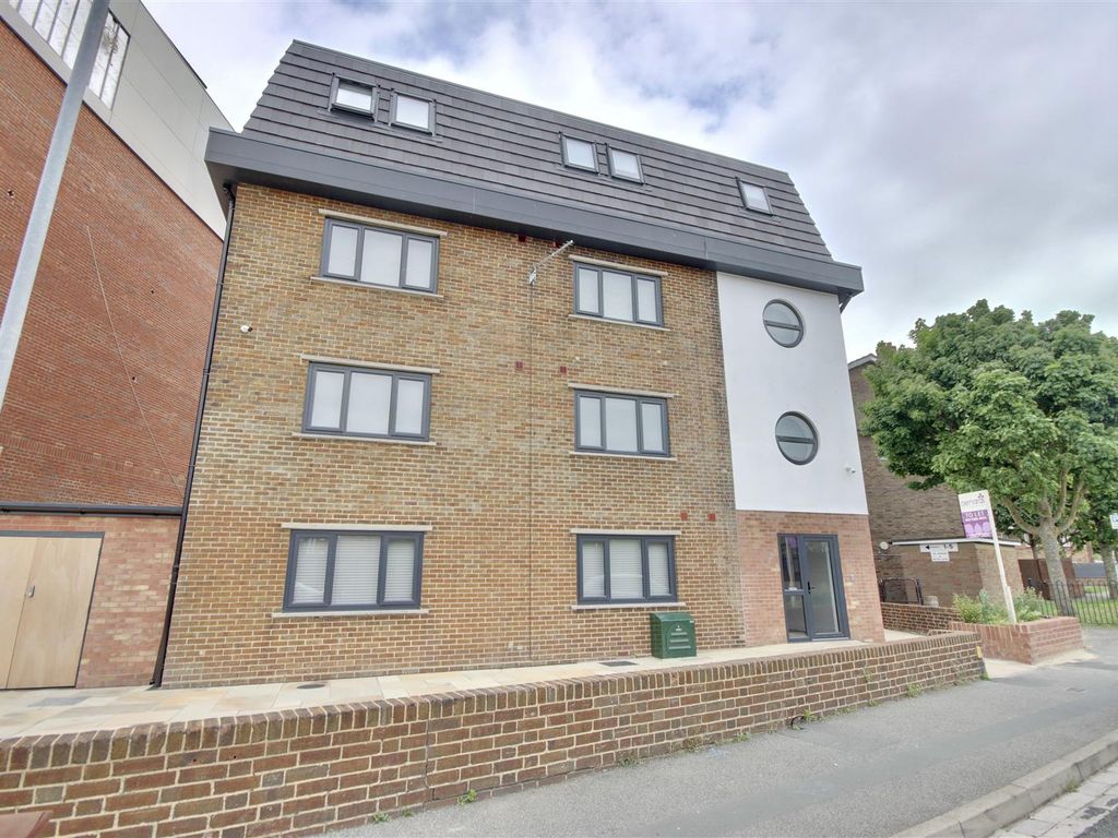 17 bed block of flats for sale in Railway View, Portsmouth PO1, £1,050,000 Zoopla