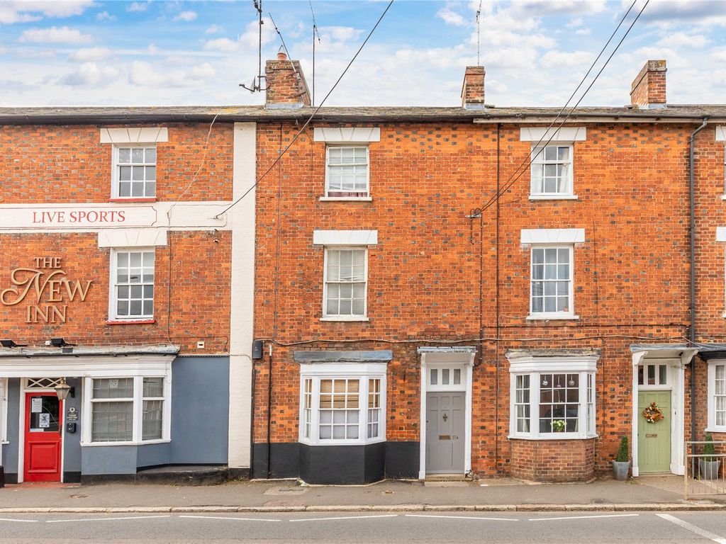 2 bed terraced house for sale in Bridge Street, Buckingham MK18 Zoopla