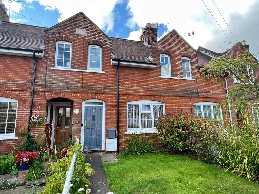 3 bed terraced house for sale in High Road West, Felixstowe IP11, £285,000 Zoopla