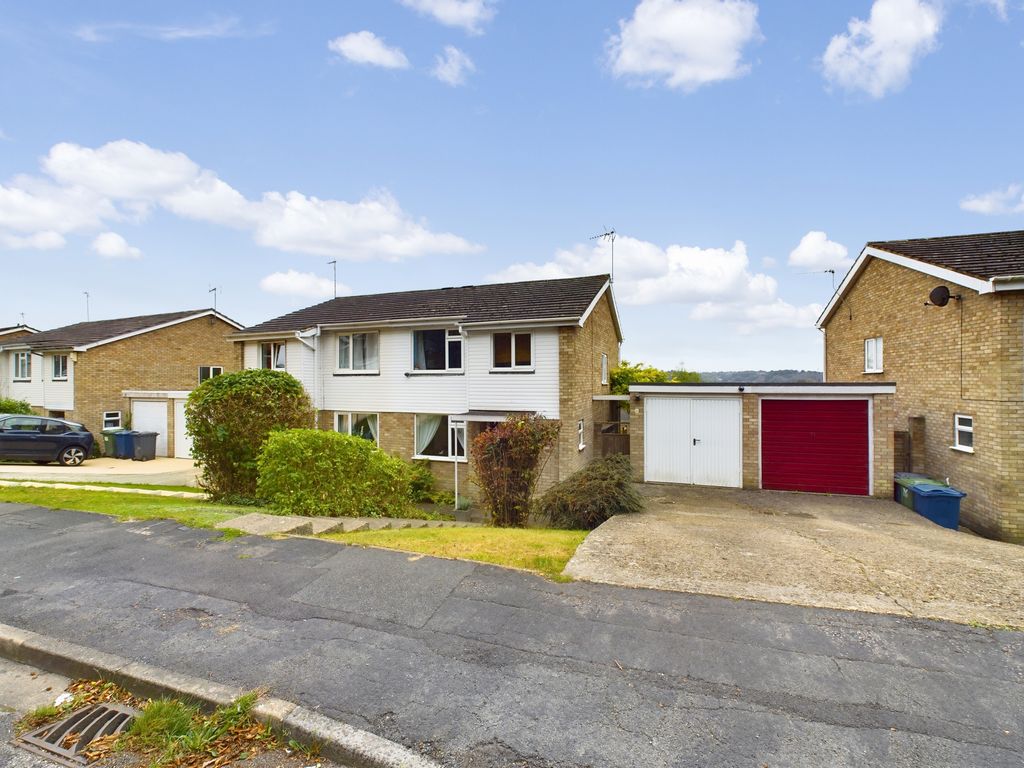 3 bed semidetached house for sale in Partridge Way, Downley, High