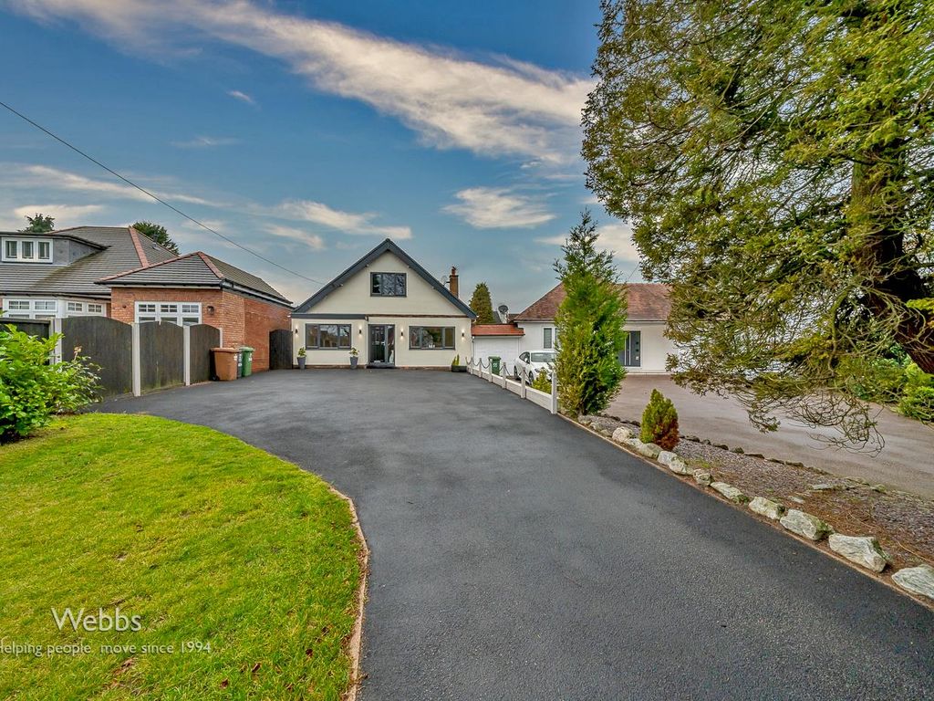 4 bed detached house for sale in Stafford Road, Bloxwich, Walsall WS3
