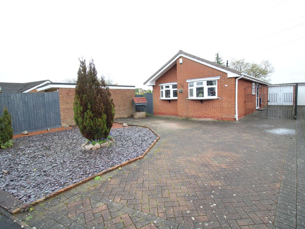 3 bed bungalow for sale in Cardigan Road, Bedworth, Warwickshire CV12