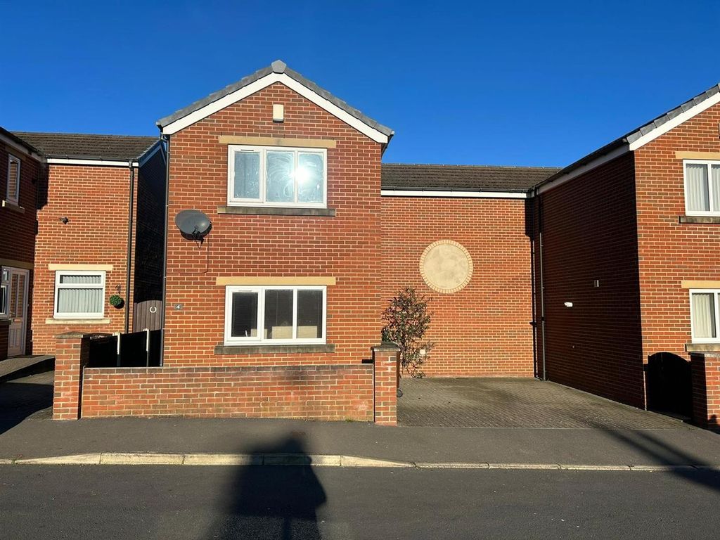2 bed semidetached house for sale in Malmesbury Place, Wortley, Leeds