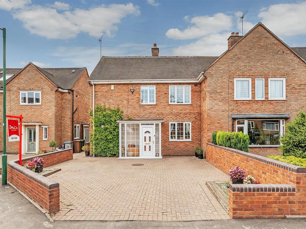 3 bed semidetached house for sale in Packwood Close, Bentley Heath