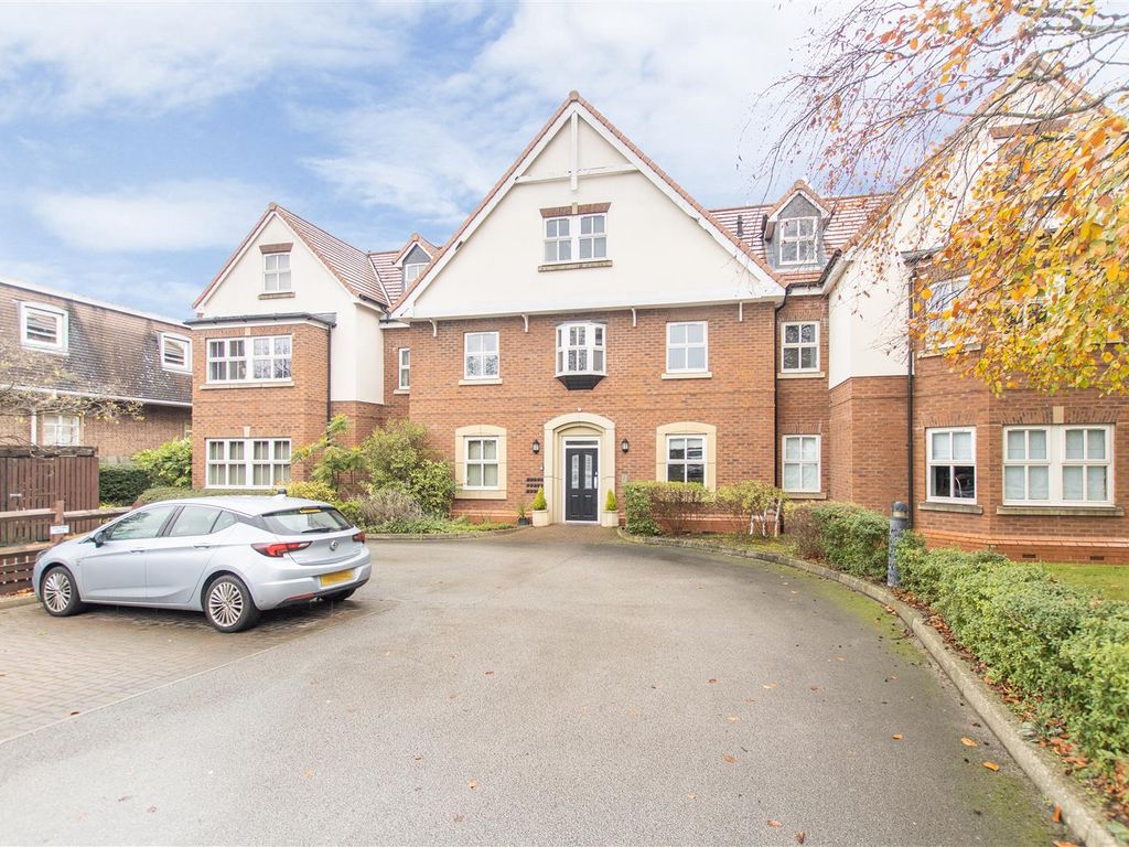 2 bed flat for sale in Bridgewater Court, Egerton Road, Woodthorpe