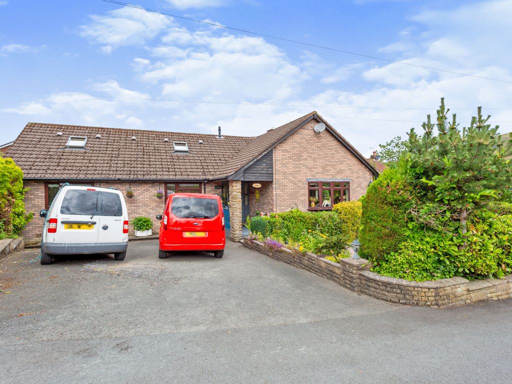 Detached house for sale in Horsforth Lane, Oldham OL3 Zoopla