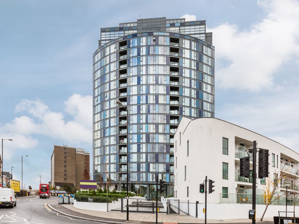 Newgate, Croydon CR0  