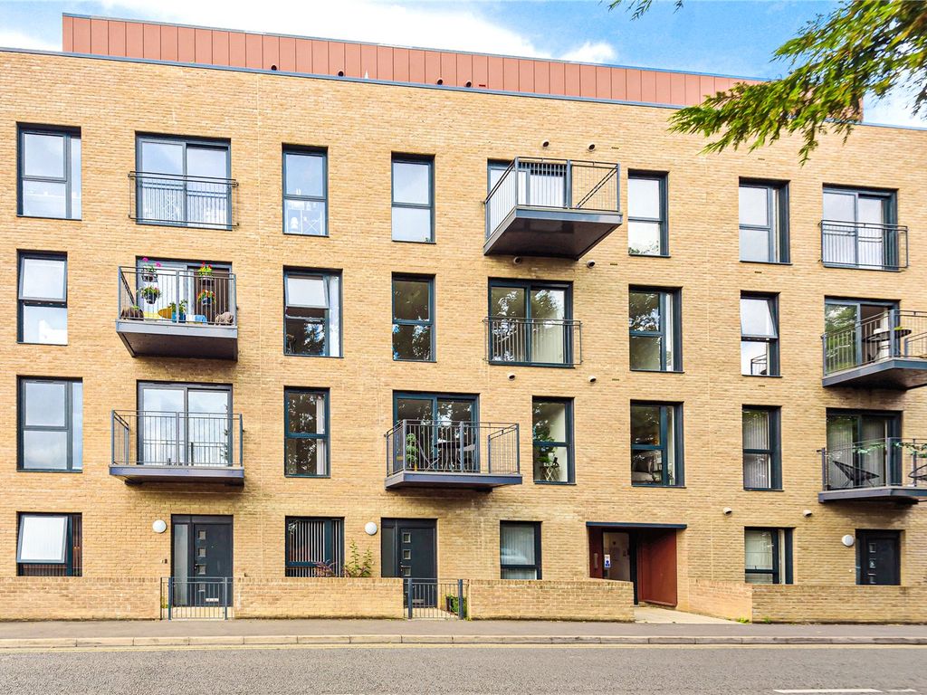 62-68 Oak End Way, Gerrards Cross, Buckinghamshire SL9  