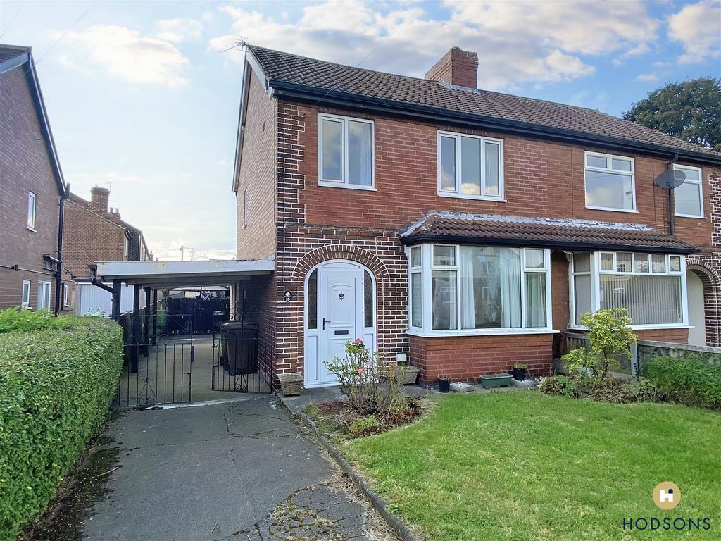 3 bed semidetached house for sale in Calverley Green Road, Altofts
