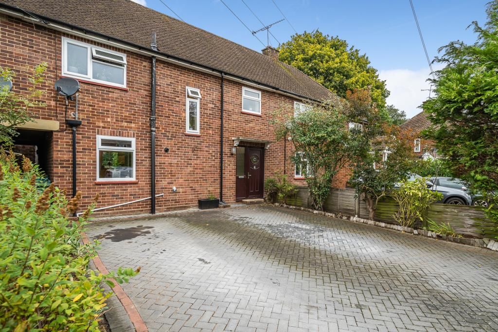3 bed terraced house for sale in Ascot, Berkshire SL5, £500,000 Zoopla