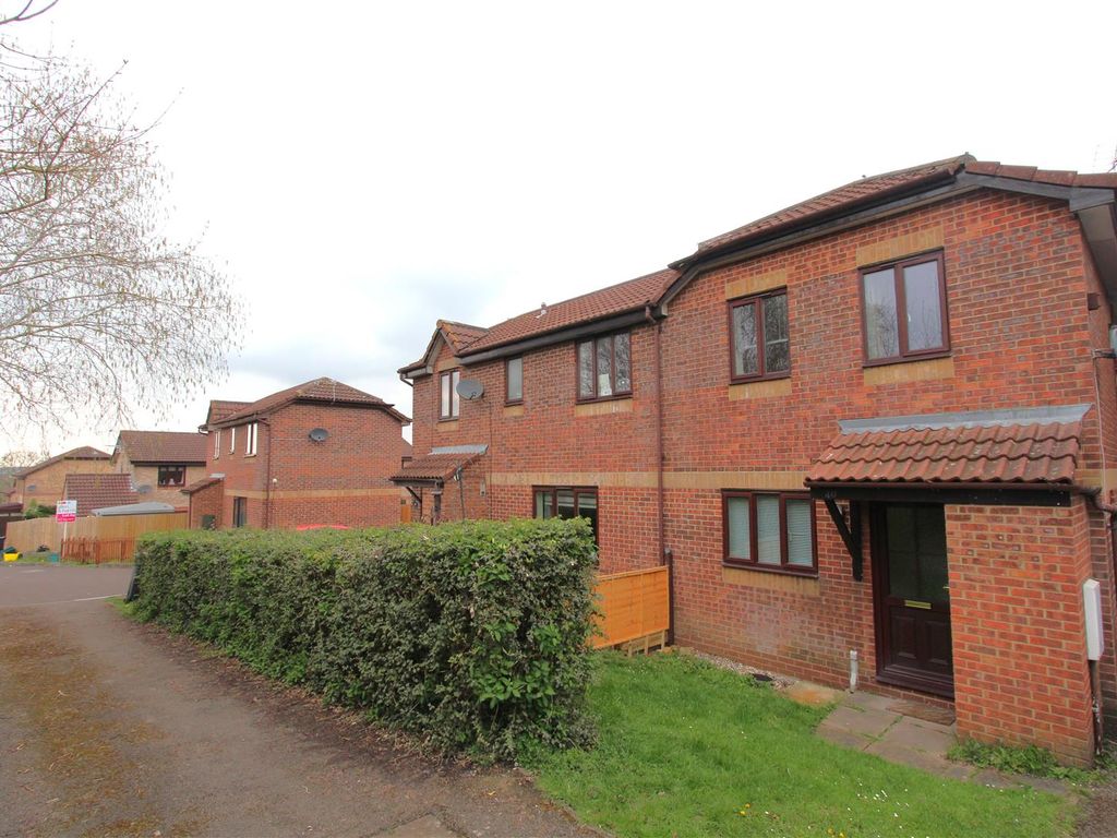 3 bed property for sale in Whitley Mead, Stoke Gifford, Bristol BS34 Zoopla
