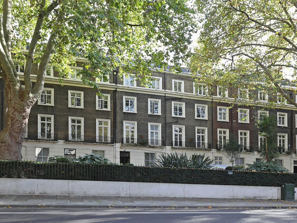 Sussex Gardens, Lancaster Gate W2  
