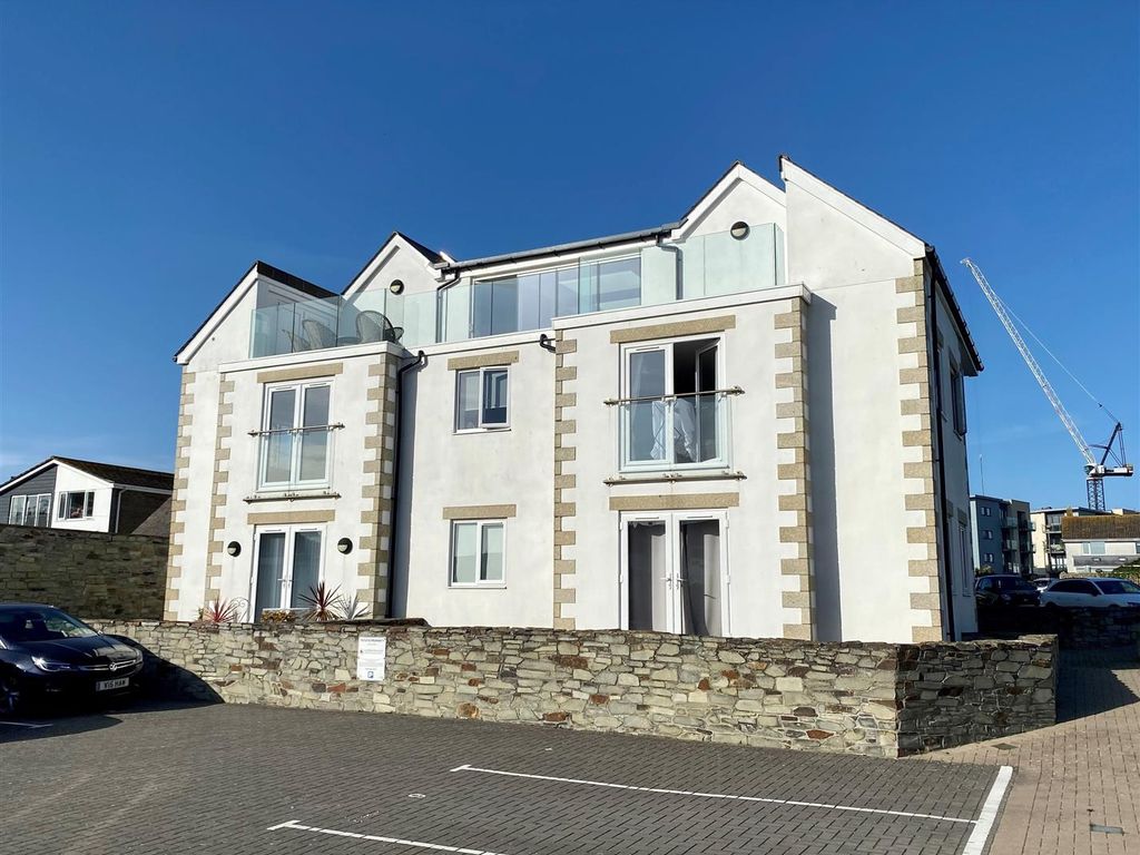 1 bed flat to rent in Pentire Crescent, Newquay TR7, £850 pcm Zoopla