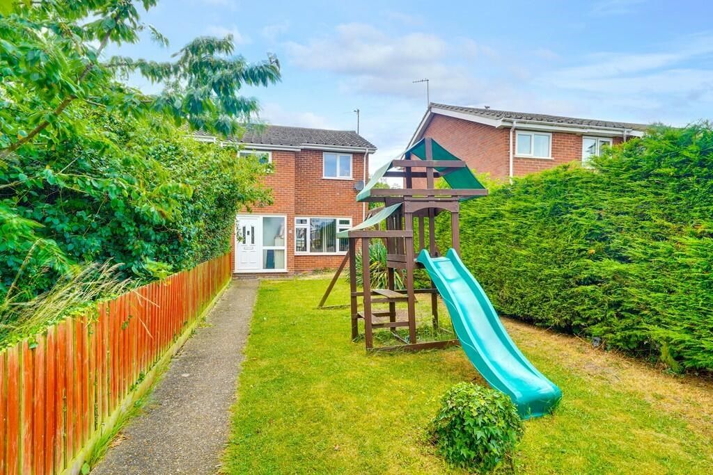 3 bed end terrace house for sale in Bottels Road, Warboys, Huntingdon PE28, £243,000 Zoopla