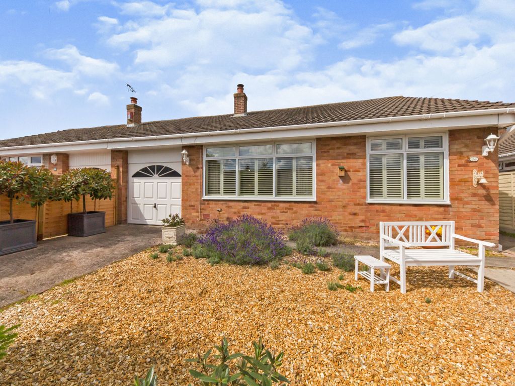 3 bed bungalow for sale in St. Johns Way, Sandbach, Cheshire CW11 Zoopla