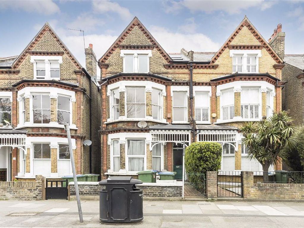 2 bed flat to rent in Charlton Road, London SE3 Zoopla