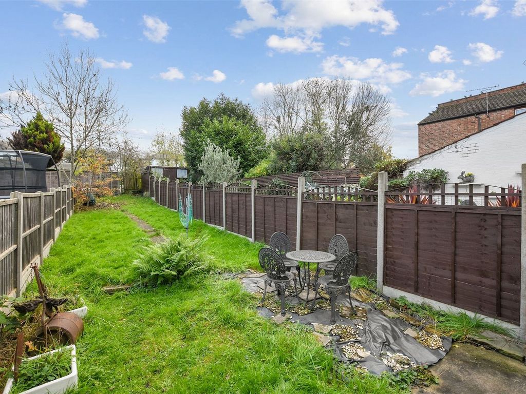 3 bed terraced house for sale in Cromwell Road, London N10 Zoopla