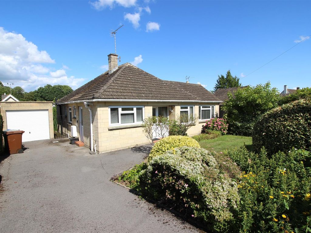 2 bed bungalow for sale in Ridings Mead, Chippenham SN15 Zoopla