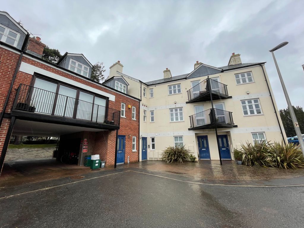 2 bed flat to rent in Redworth Court, Totnes TQ9 Zoopla
