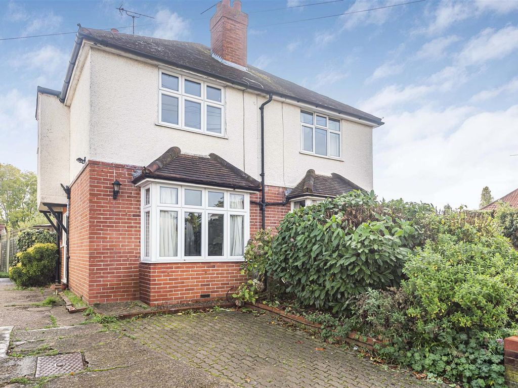 3 bed semidetached house for sale in Church End Lane, Tilehurst