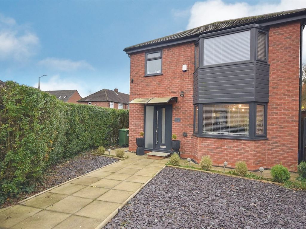 3 bed detached house for sale in Brookfield Road, Cheadle SK8, £440,000