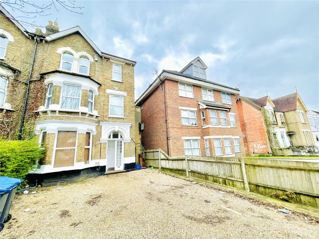 2 bed flat for sale in Coombe Road, East Croydon, Parkhill CR0 Zoopla
