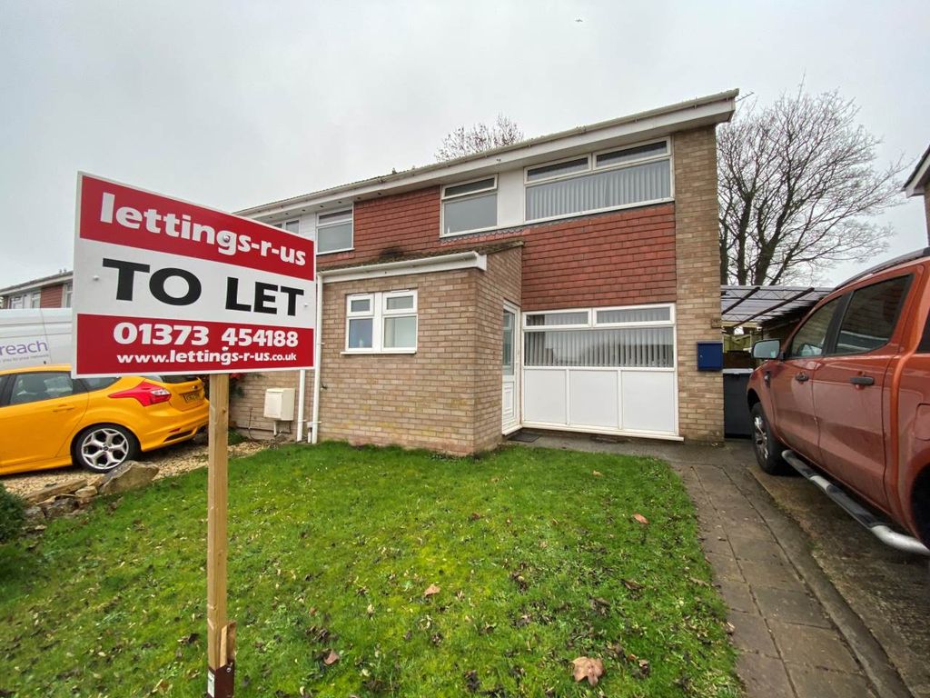 3 bed property to rent in Leighton Park Road, Westbury, Wiltshire BA13