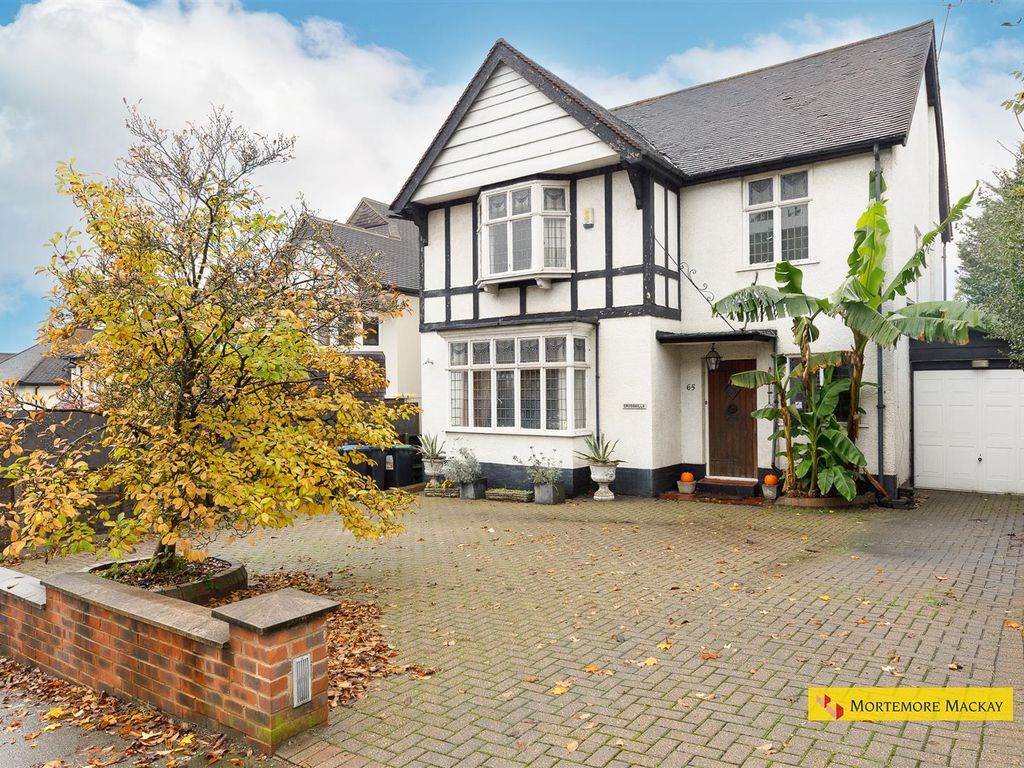 4 bed detached house for sale in Old Park Ridings, London N21, £