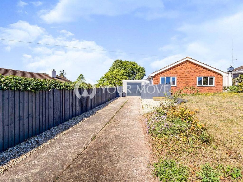 2 bed bungalow for sale in Maudlin Drive, Teignmouth, Devon TQ14 Zoopla
