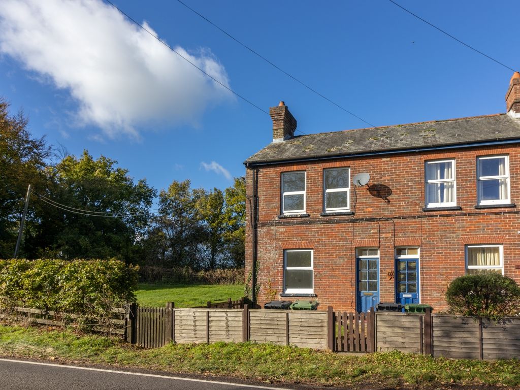 2 bed cottage to rent in Railway Cottages Gosport Road, Privett, Alton