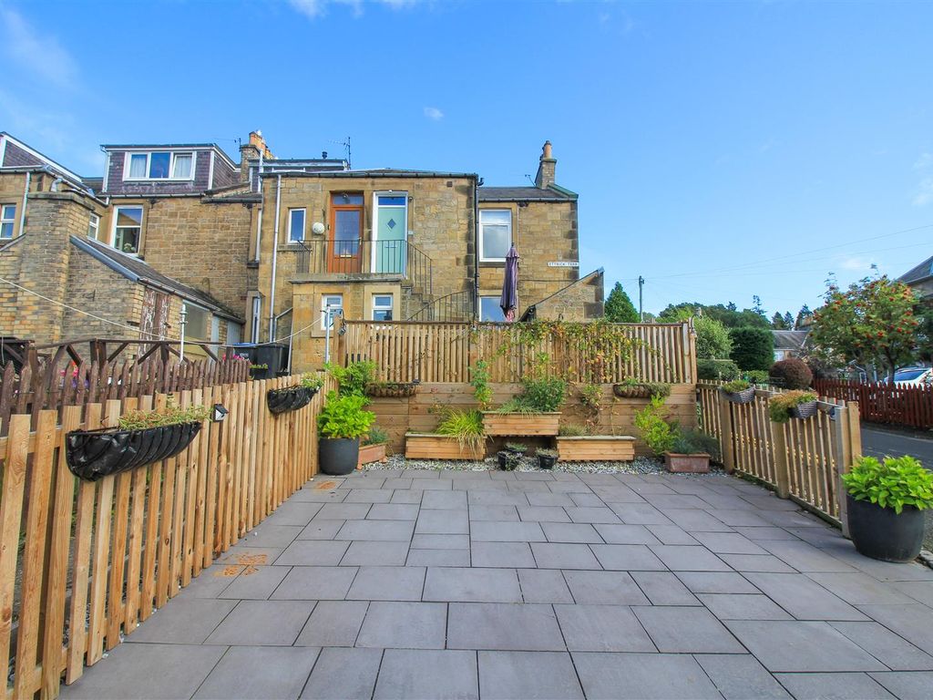 1 bed flat for sale in Ettrick Terrace, Hawick TD9, £70,000 Zoopla
