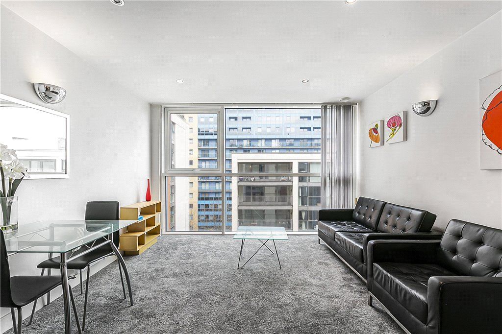 1 bed flat for sale in Western Gateway, London E16 Zoopla