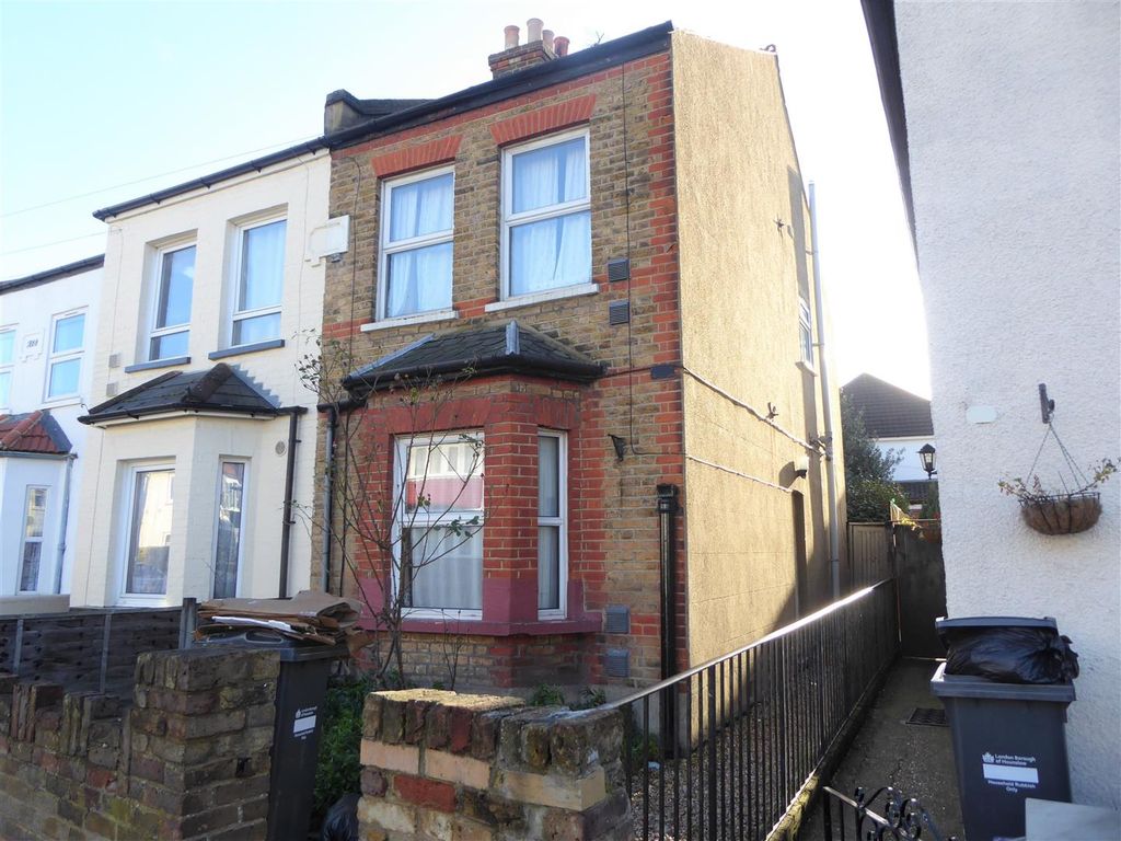3 bed semidetached house for sale in Grove Road, Hounslow TW3 Zoopla
