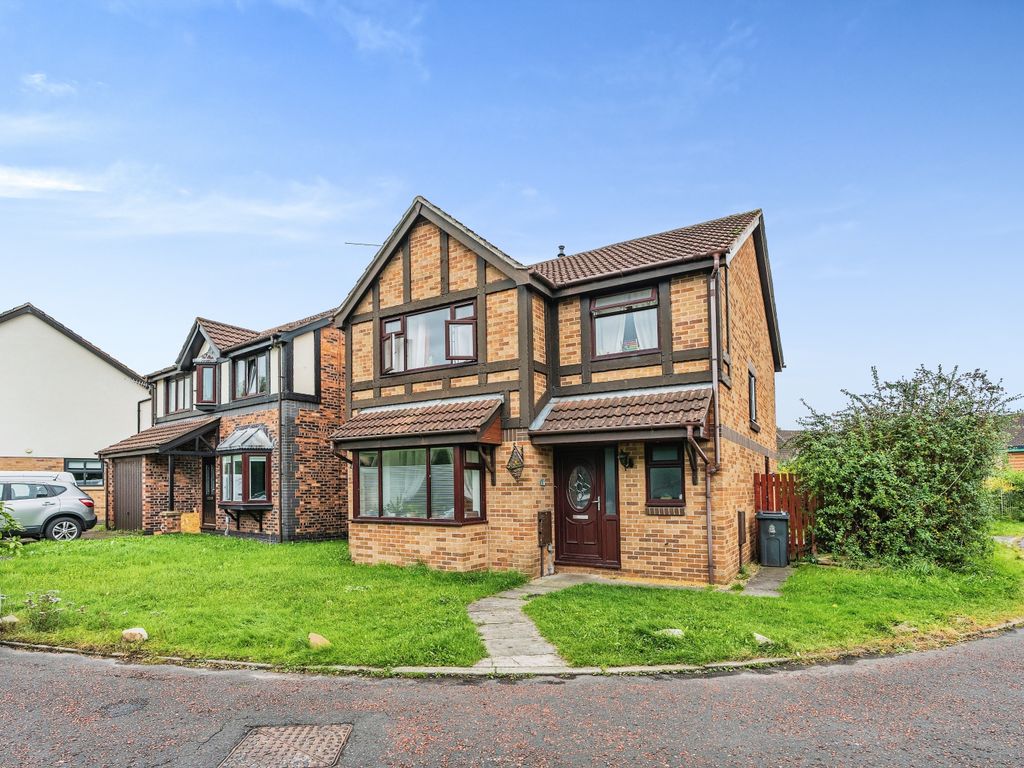 4 bed detached house for sale in Calder Way, Morecambe LA3, £330,000