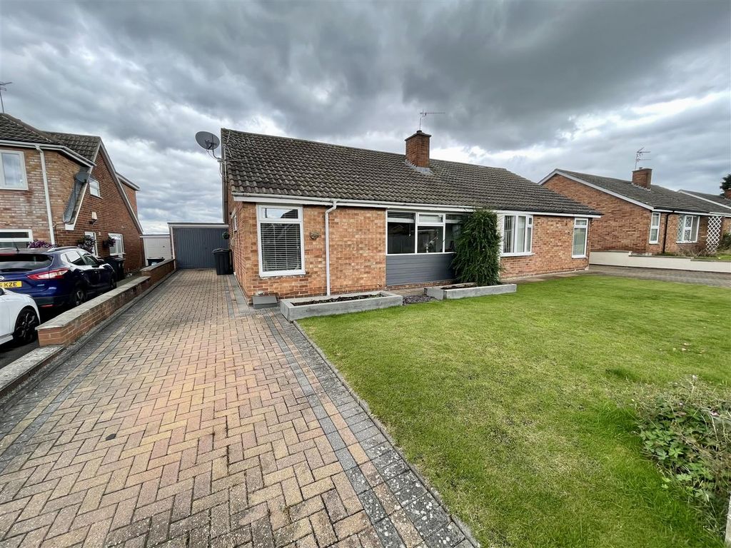 2 bed bungalow for sale in Woodlands Way, Hurworth Place, Darlington