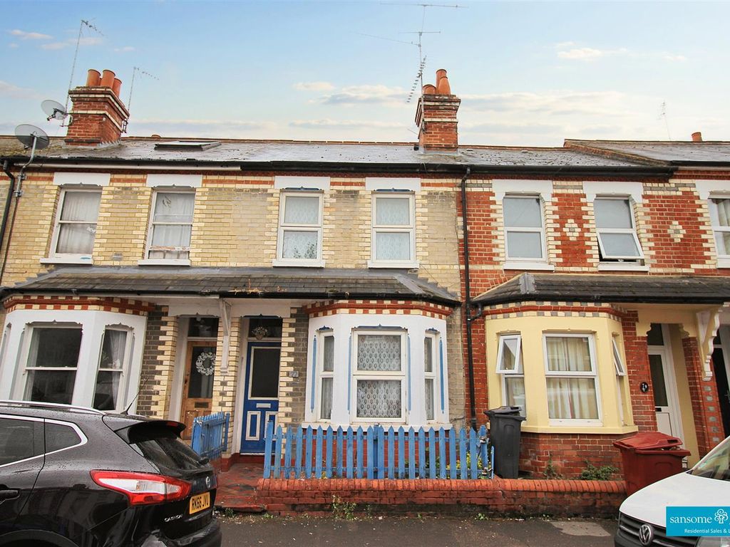3 bed terraced house for sale in Audley Street, Reading RG30, £300,000