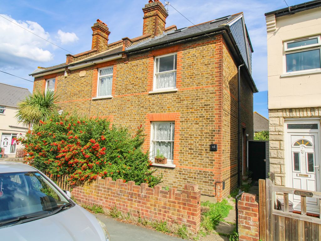 3 bed semidetached house for sale in Red Lion Road, Surbiton KT6, £525,000 Zoopla